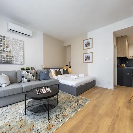 Apartment Premium Studio, Old Town With Ac Pressburg